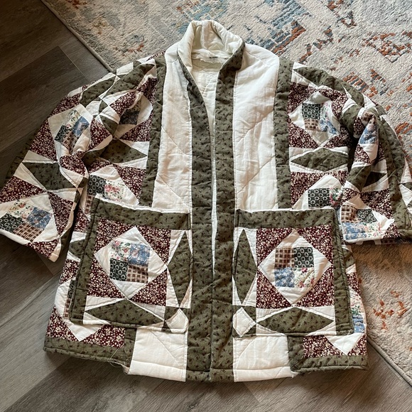 Handmade patchwork quilt jacket OS - Picture 4 of 9